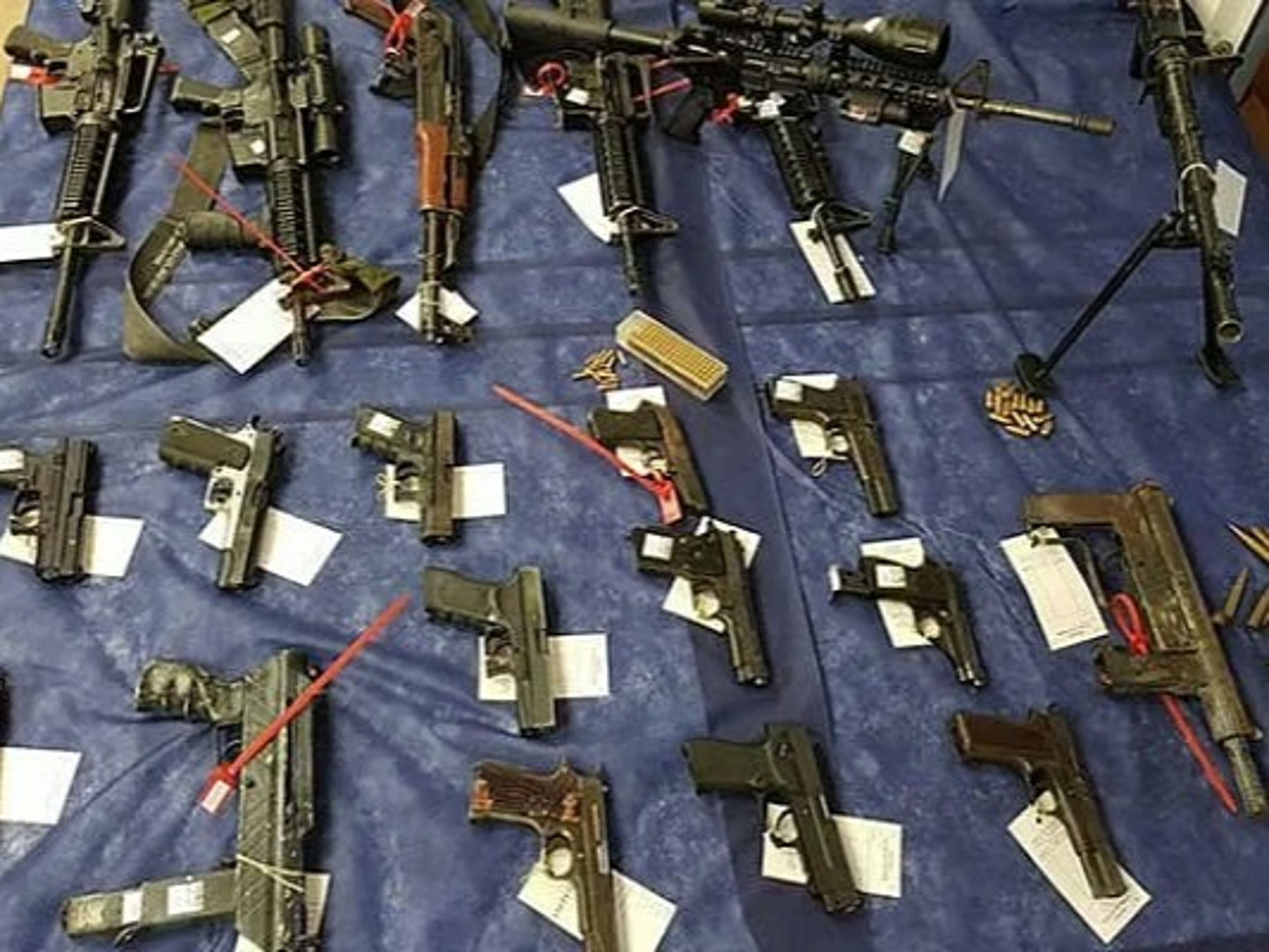 Mossad'dan İranlı Kürtlere silah sevkiyatı