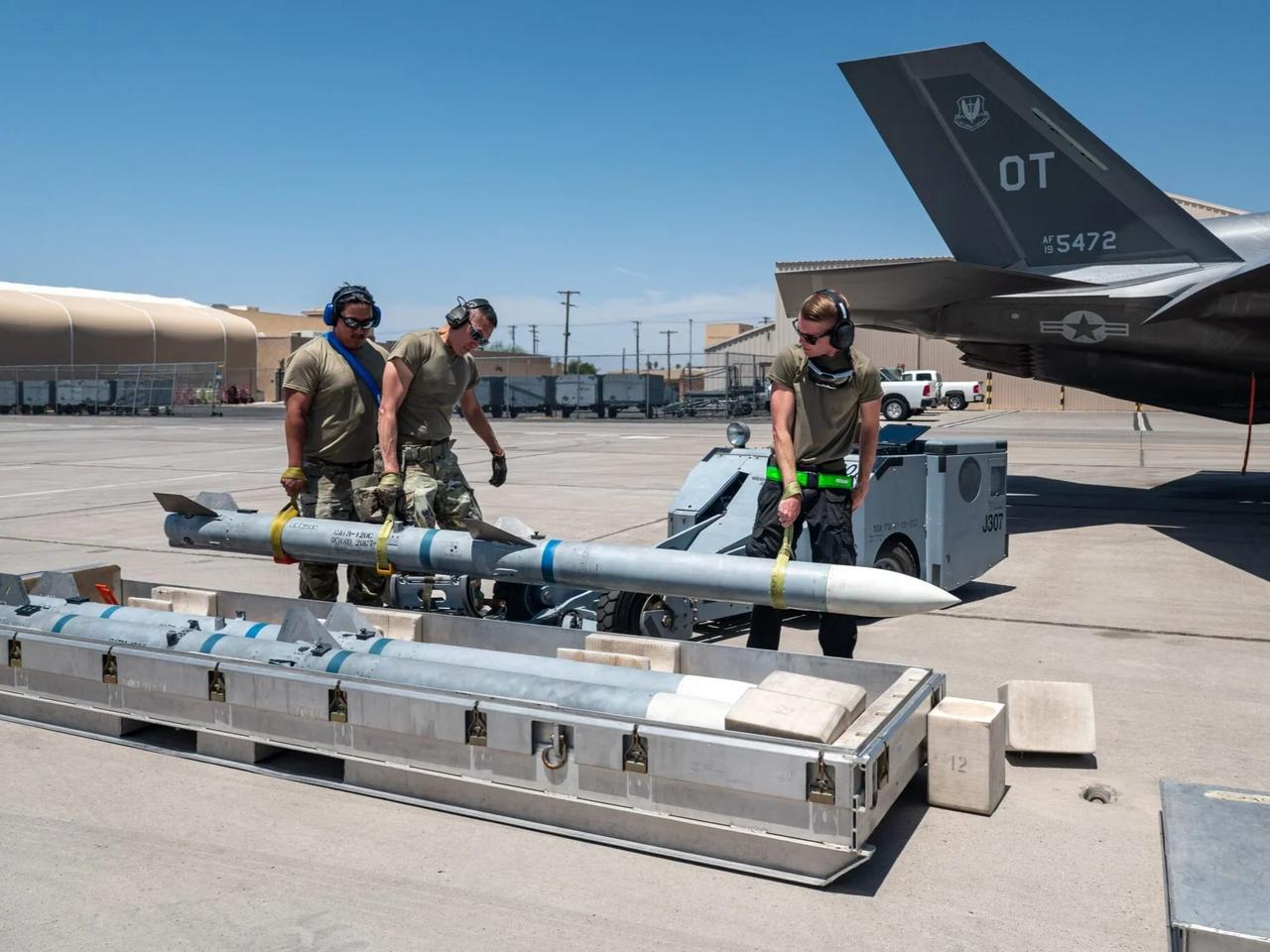 Finlandiya’dan F-35A AMRAAM hamlesi