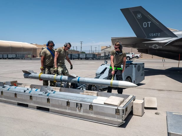 Finlandiya, F-35A filosu için AIM-120D-3 AMRAAM füzelerinin tedarikini onayladı