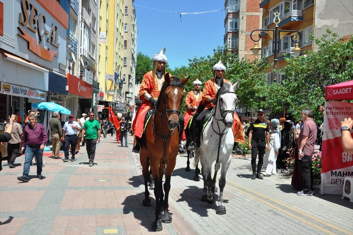 Bilim ve tarihin harmanlandığı sempozyumlar