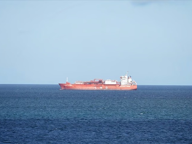 Hürmüz Boğazı kapanırsa petrolün varil fiyatı 90 dolara çıkabilir