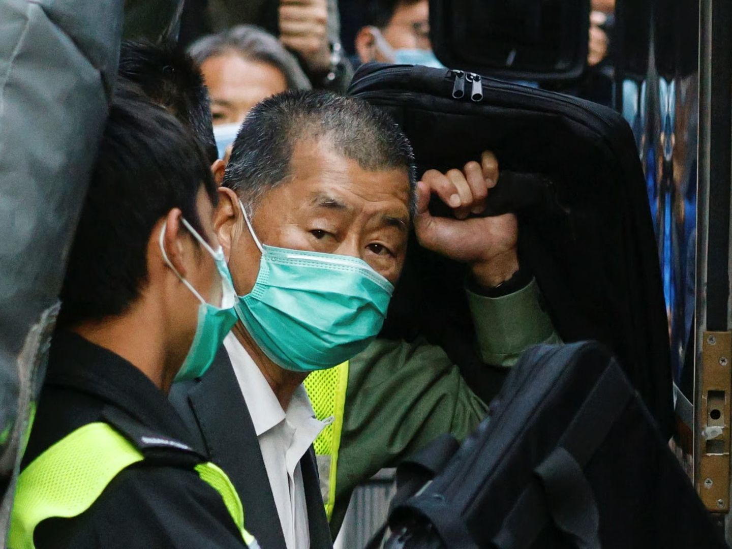 Hong Kong'da Jimmy Lai'ye 20 yıl hapis cezası verildi