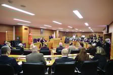 Bayrampaşa Belediye Meclisi'nde sürpriz istifa: CHP’li iki isim DSP’ye katıldı