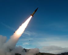 Fransa, 2.000 km’den fazla menzile sahip yeni balistik füze geliştiriyor