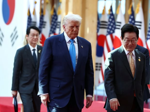 Trump'tan Güney Kore ziyaretinde nükleer denizaltı açıklaması