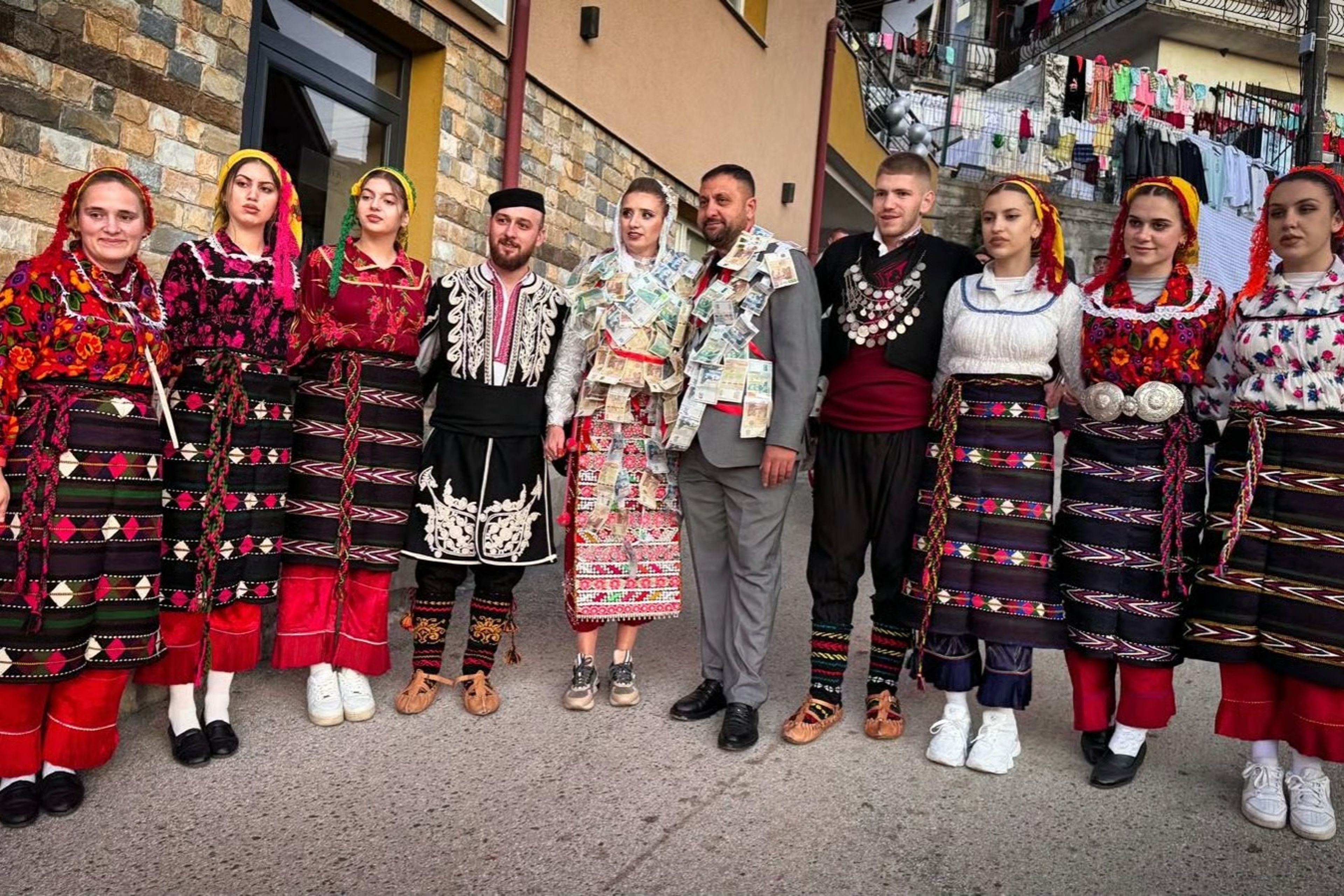 Bulgaristan'ın Müslüman köyünde binlerce yıllık 'Gelina' düğün geleneği sürdürülüyor