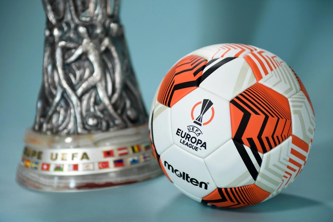 UEFA Avrupa Ligi'nde ilk eleme turu rövanşları başlıyor: Arda Turan'lı Shakhtar Donetsk, Beşiktaş'ın rakibi olmak için ter dökecek