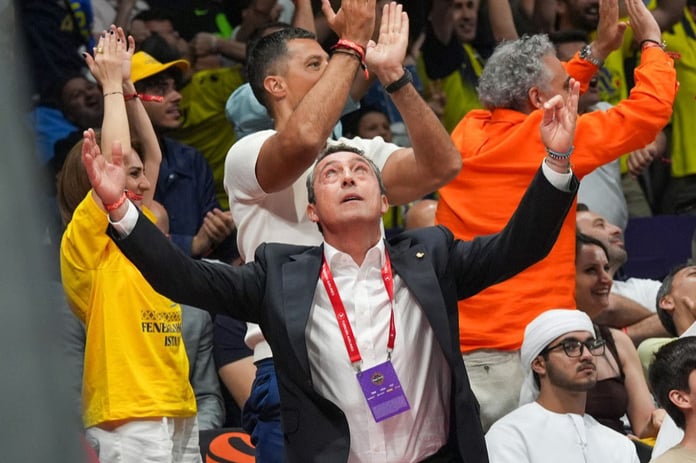 Ali Koç'tan müjdeler ve sitemler: Chobani sponsorluğu, transfer sinyali ve Atatürk Stadı talebi