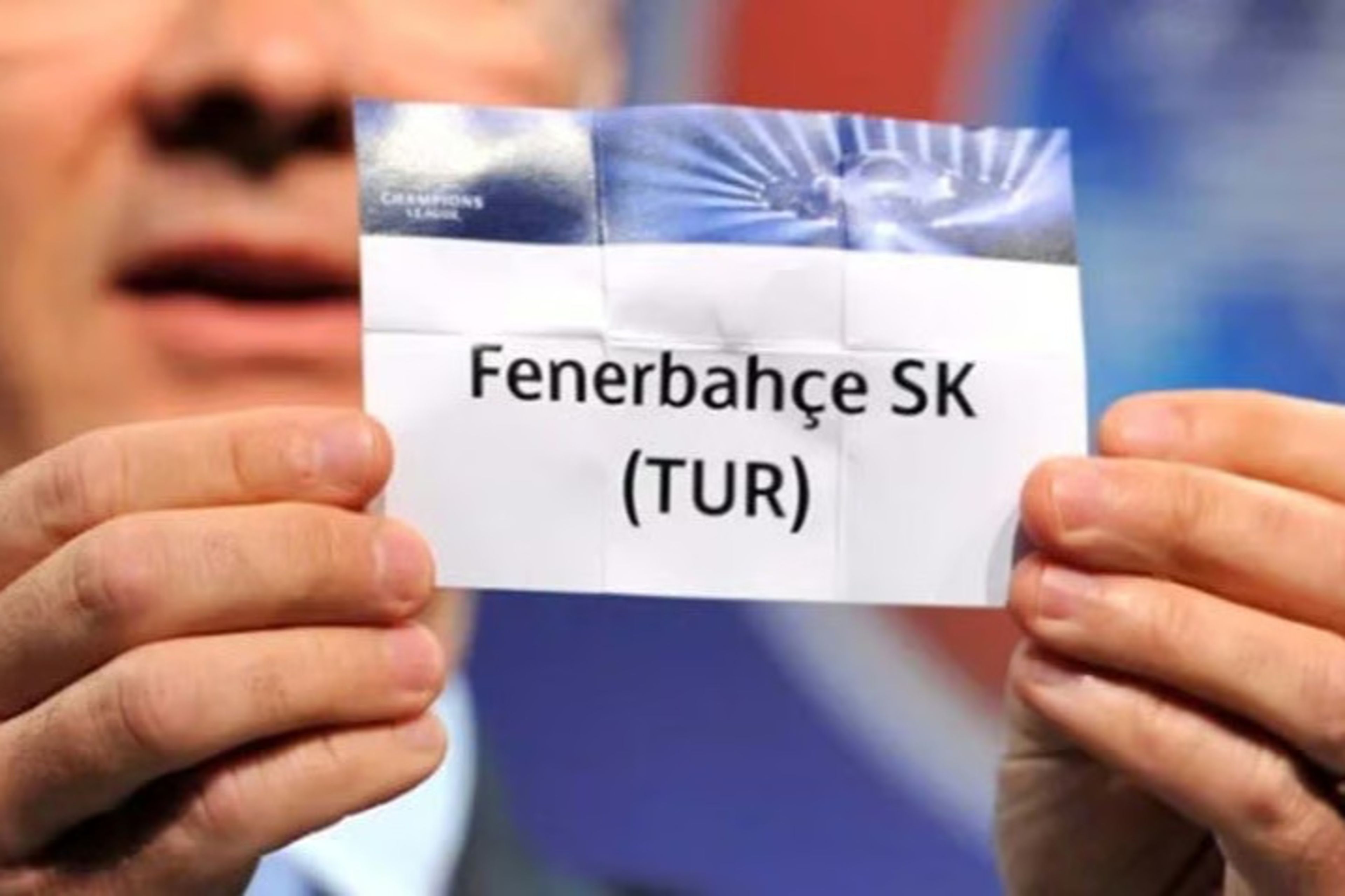 Kura çekimi tamamlandı: Fenerbahçe, Şampiyonlar Ligi'nde Robin van Persie'li Feyenoord ile tur mücadelesi verecek