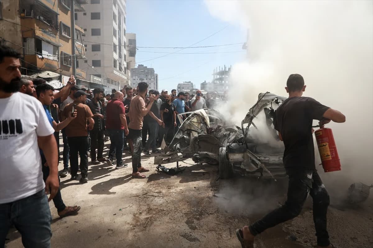 İsrail Gazze'de ateşkesi yine ihlal etti: 1 ölü