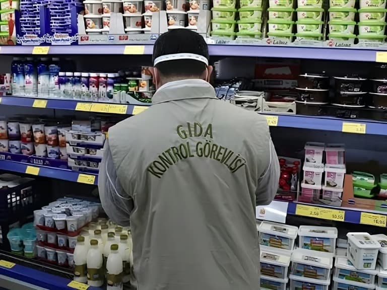Bakanlık süt ve peynirde hile yapan 15 markayı açıkladı!