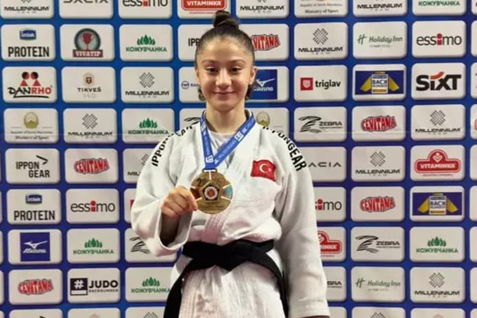 Porec'te zirve Türkiye'nin: Semanur Yüksel, Ümitler Avrupa Judo Şampiyonası'nda altın madalya kazandı