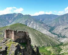 Sarp kayalıklar üzerindeki gizem: Hırçer Kalesi havadan görüntülendi