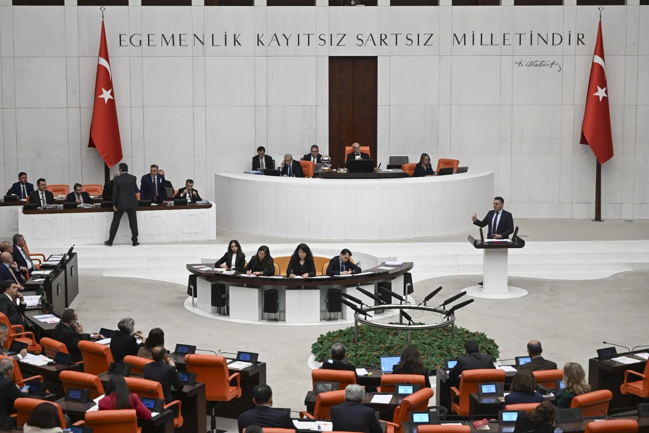 Siyasetin kıblesi şaşarsa 