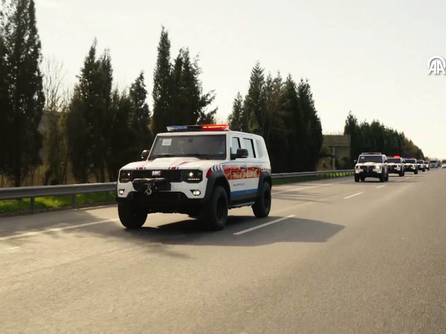 Türkiye'nin ilk yerli ve milli zırhlı SUV aracı TULGA 4x4 göreve başladı