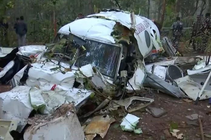 Hindistan'da uçak kazası: 7 ölü