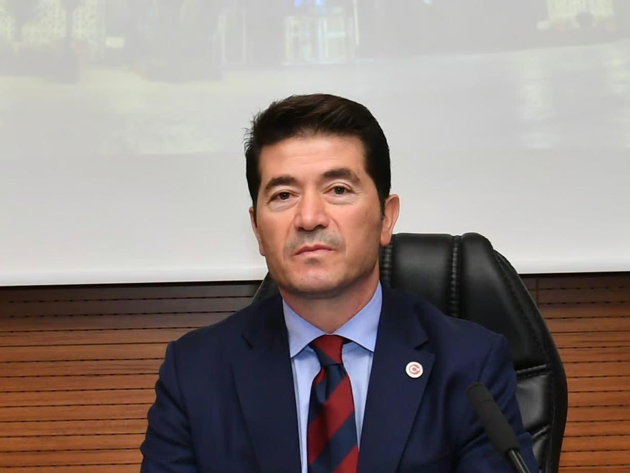 CHP'li Kaya Trabzon'da içki alanı istiyor