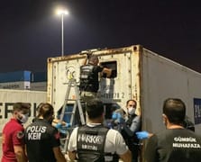Mersin Limanı'nda operasyon! Fıstık konteynerinden kilolarca kokain çıktı 