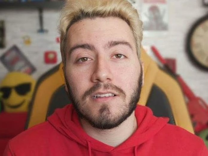 Sosyal medya fenomeni Enes Batur gözaltına alındı