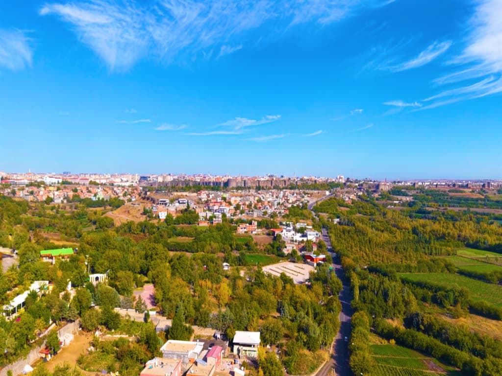 Tarihi 8 bin yıla dayanıyor | Diyarbakır Hevsel bahçelerinde sonbahar renkleri hakim oluyor