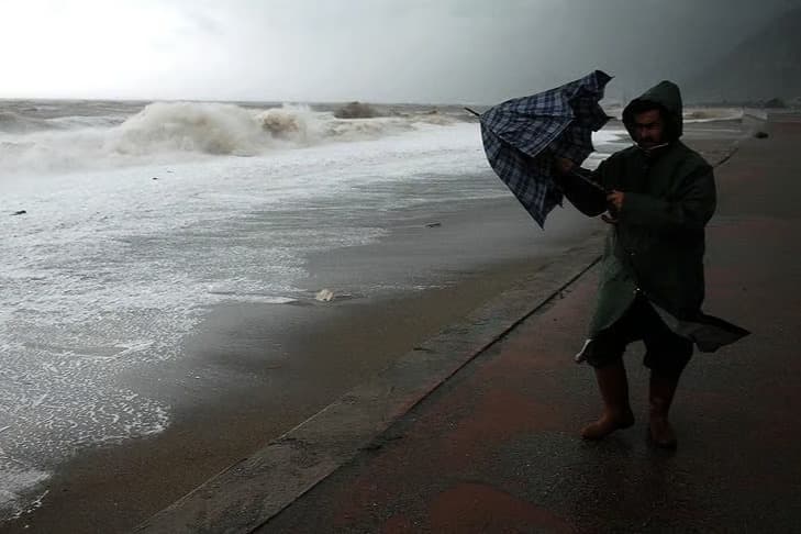 Meteorolojiden sel ve fırtına alarmı