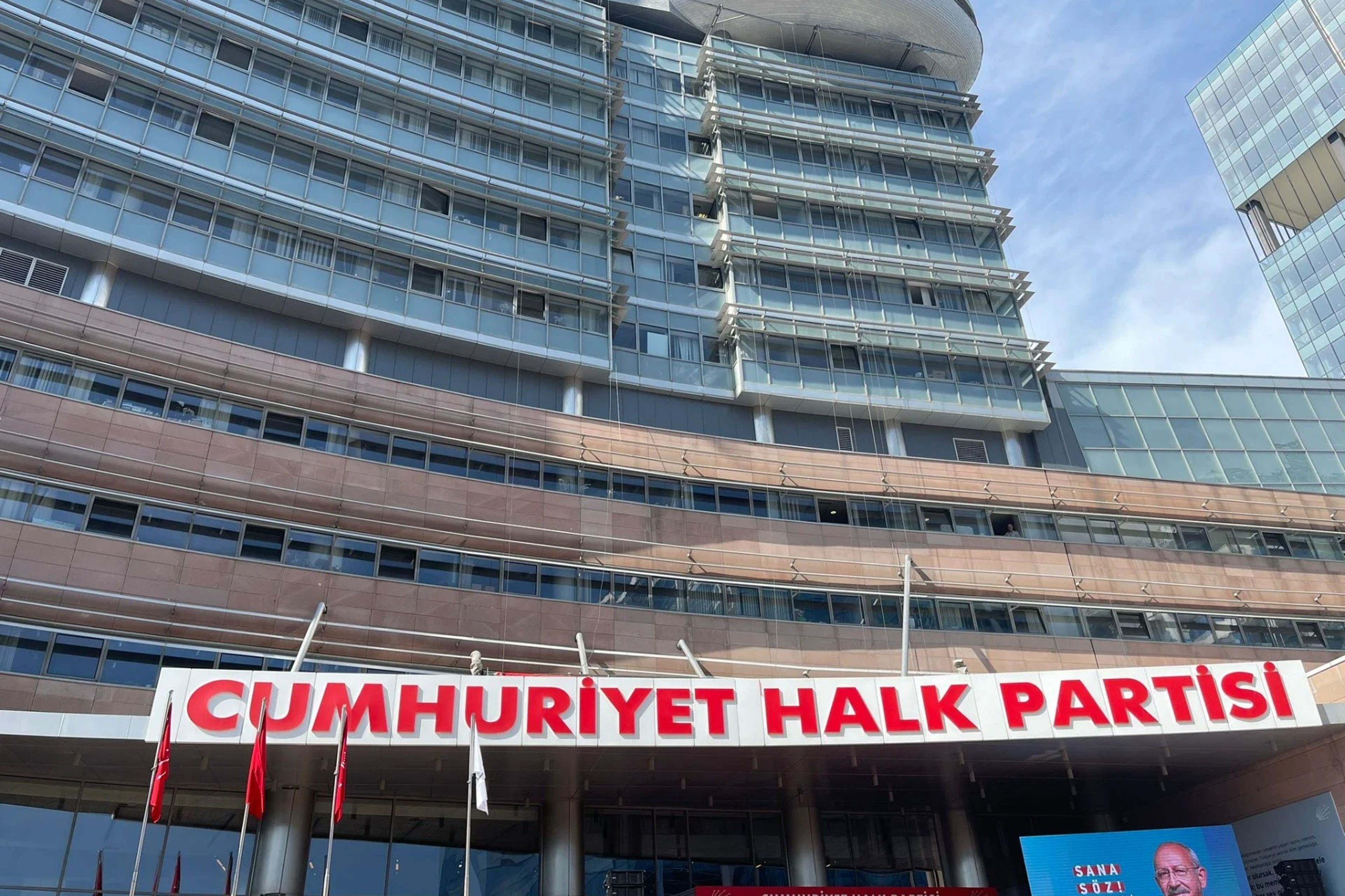 CHP'de ihraç dalgası sürüyor! İki il başkanı daha ihraç edildi