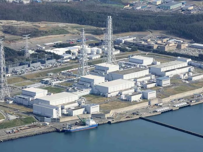 Japonya’da dünyanın en büyük nükleer santralinde yeniden devreye alma süreci durduruldu