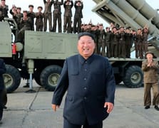 Kuzey Kore lideri Kim, yeni nesil top mermilerinin üretiminin artırılmasını istedi