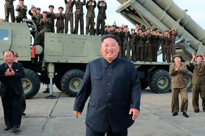 Kuzey Kore lideri Kim, yeni nesil top mermilerinin üretiminin artırılmasını istedi