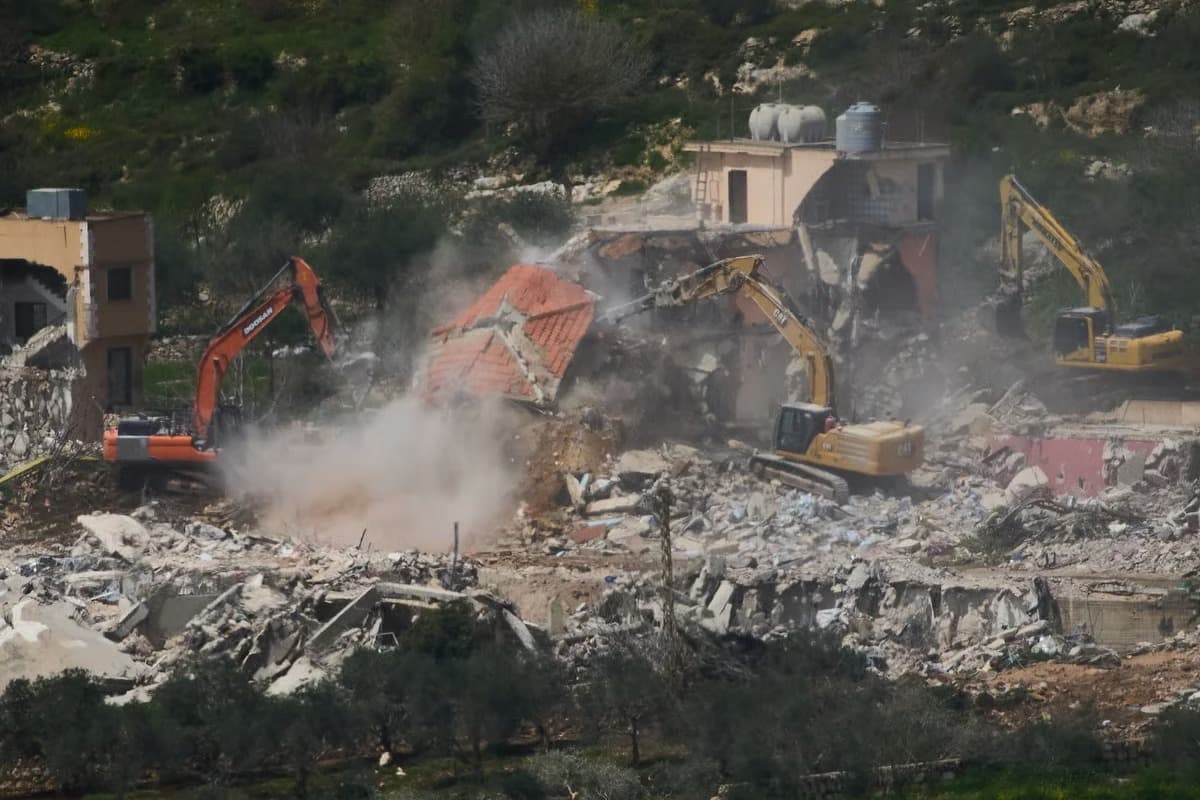 İş makineleri devleri İsrail’in Lübnan’daki yıkımında rol oynuyor