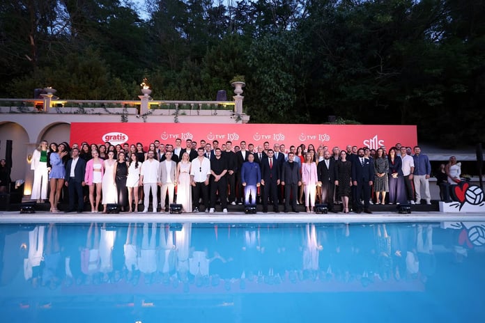 Voleybol milli takımlarında yeni sezon heyecanı: İstanbul'daki moral gecesinde Milletler Ligi ve Dünya Şampiyonası hedefleri belirlendi