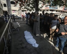 İsrail Gazze'de yardım bekleyen  saldırdı 