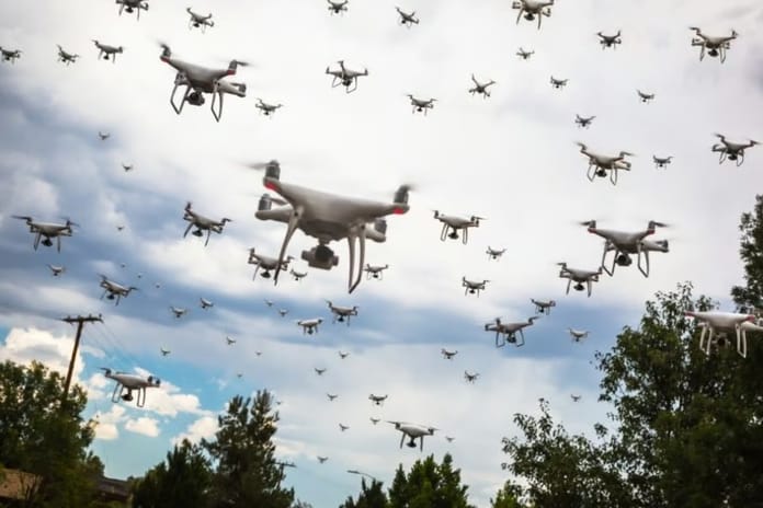 Elon Musk'tan F-35 eleştirisi: drone sürülerine karşı şansı yok