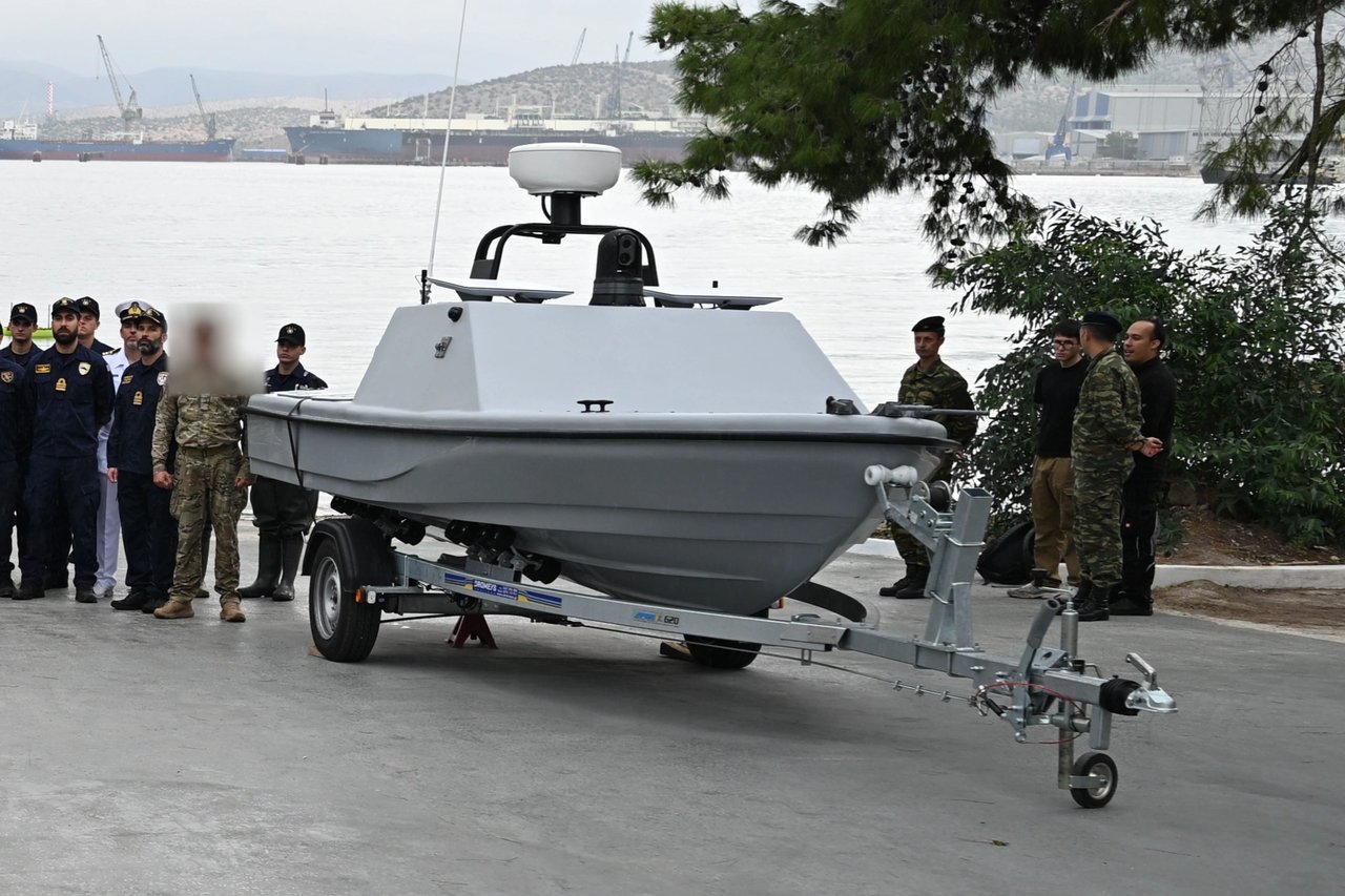 Yunanistan, kamikaze görevlerinde kullanılabilen Pyrpolitis İDA'yı tanıttı