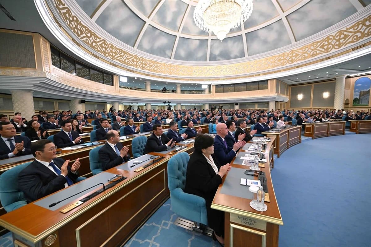 Kazakistan’da çift meclisli parlamento sistemi sona erdi