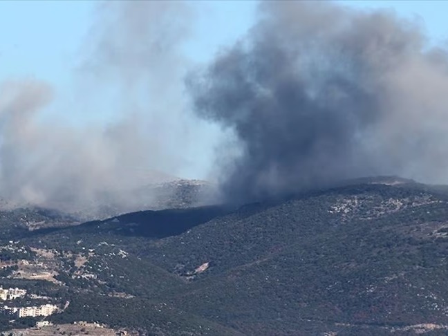 İsrail ateşkesi ihlal edip Lübnan'ı bombaladı