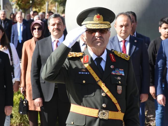 Yeni Kara Kuvvetleri Komutanı Metin Tokel kimdir?