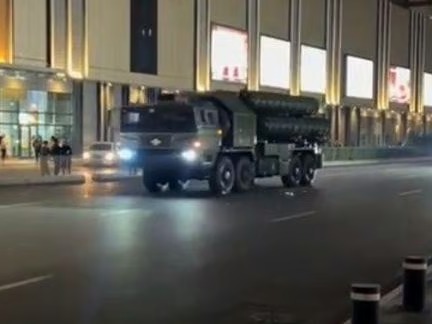 Azerbaycan, Çin’in HQ-9BE hava savunma sistemini teslim aldı