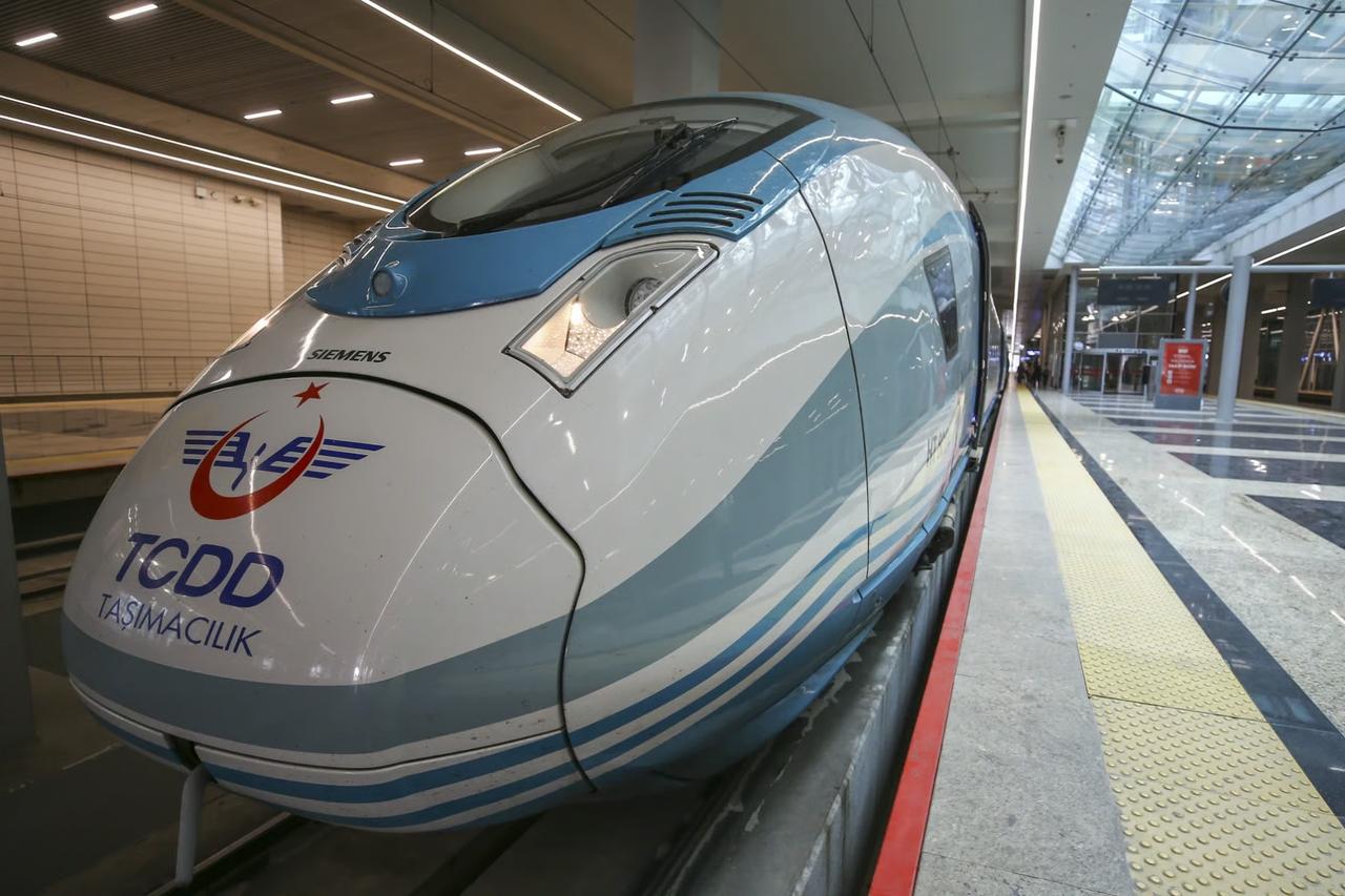 Yüksek Hızlı Tren (YHT) bileti fiyatları değişti: Güncel tarife belli oldu!