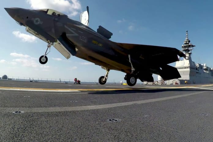 Japonya'nın ilk F-35B savaş uçağı ilk uçuşunu gerçekleştirdi
