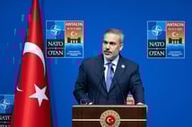 Hakan Fidan'dan kritik Ukrayna ve YPG açıklamaları