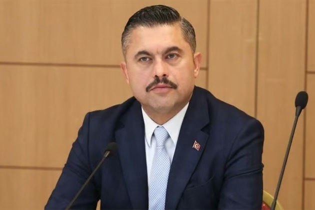 Şile Belediye Başkanı Özgür Kabadayı, İçişleri Bakanlığı tarafından görevden uzaklaştırıldı