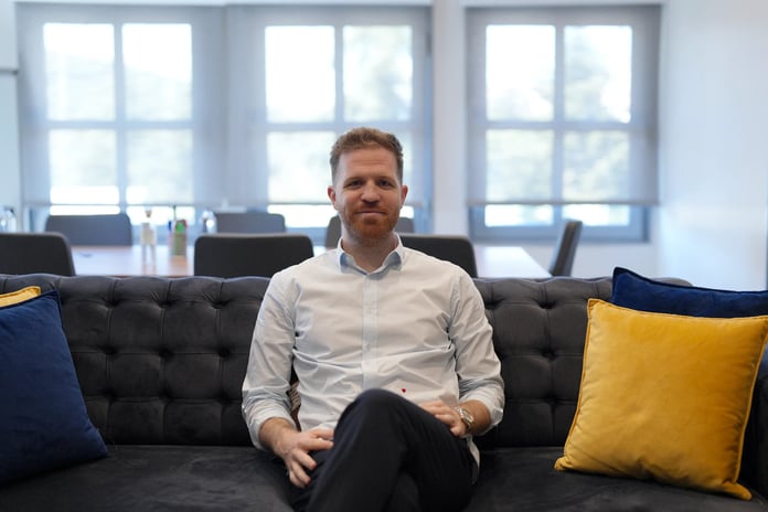 İdari yapıda kan değişimi