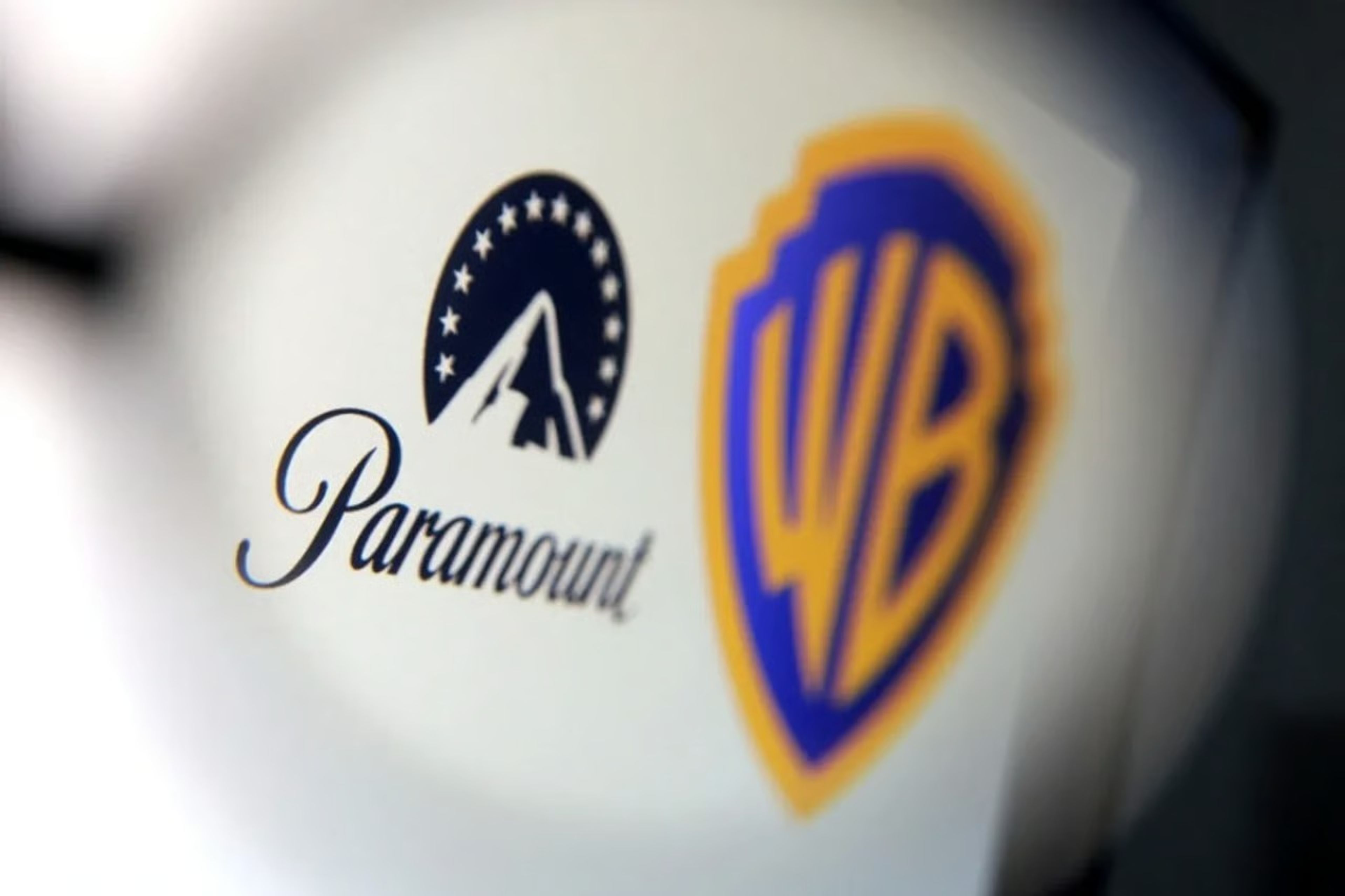 Warner Bros. ile Paramount arasındaki anlaşmaya itiraz sesleri yükseliyor