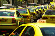 Atina'da taksiciler 48 saatlik greve çıktı
