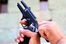 Silahlı paylaşım yapan "sanal çeteler" çökertildi: 19 yakalama