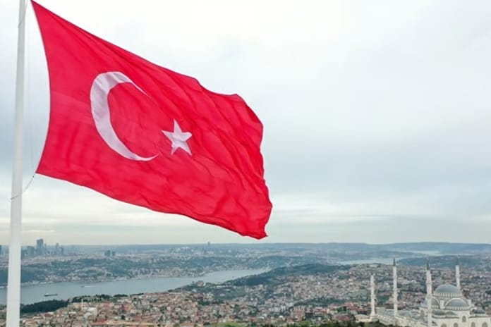 Türkiye ile Üç Deniz Girişimi artık stratejik ortak