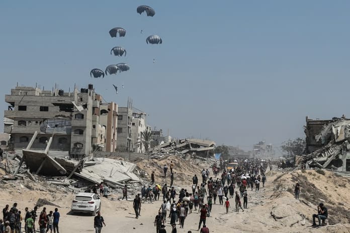 UNRWA: Gazze'ye atılan yardımlar yetersiz ve sembolik