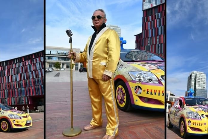 Arnavut taksi şoförü, Tiran sokaklarında 'Elvis Presley' rüzgarı estiriyor