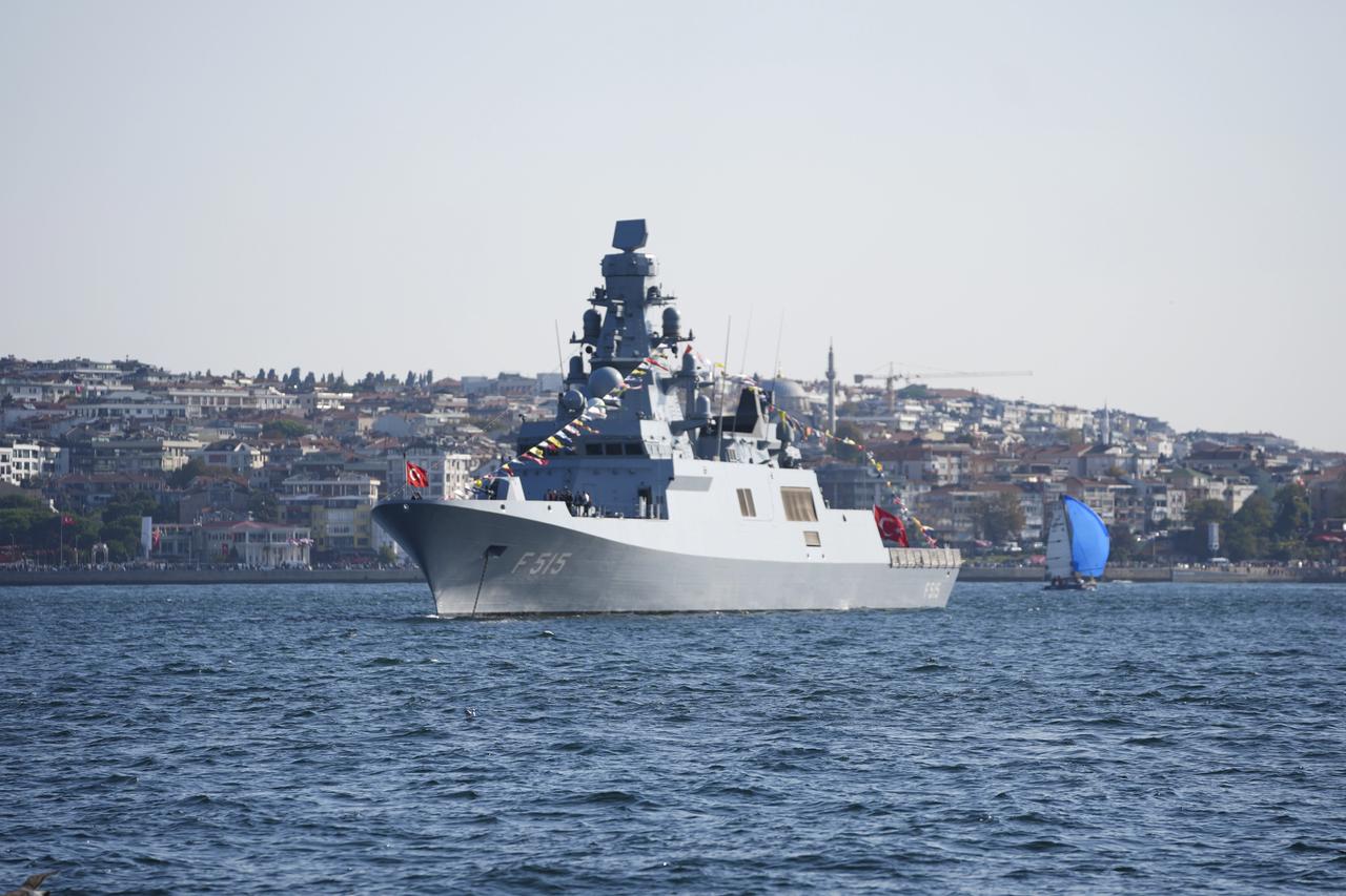 Türkiye 40’tan fazla millî deniz platformu inşa ediyor